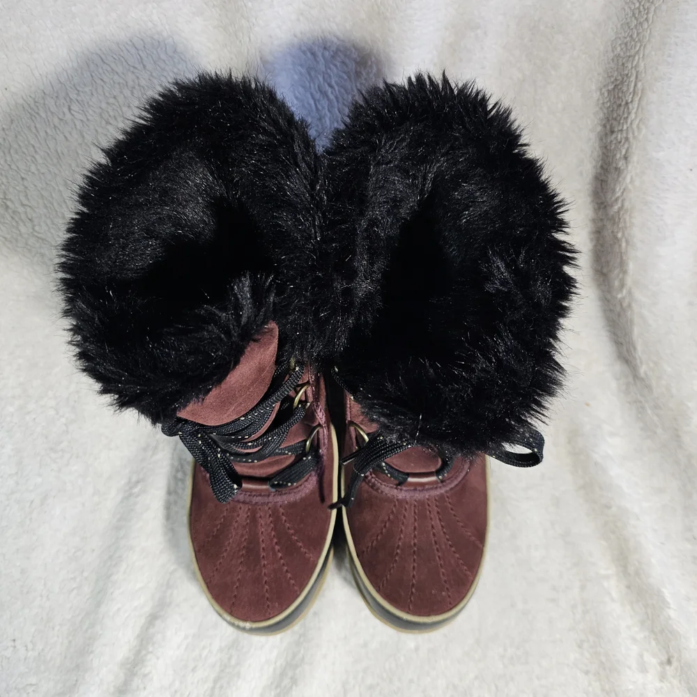 Sorel cozy chic